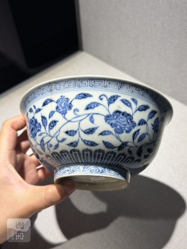 明永乐 内外青花缠枝莲纹碗 - 图8